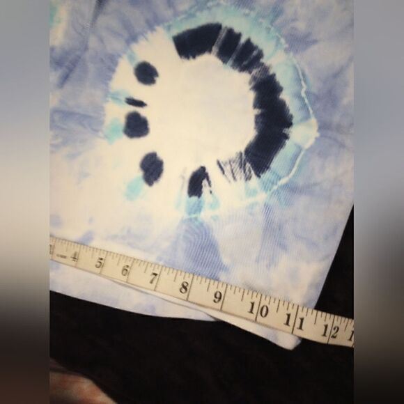 Crown & Ivy tie dye shorts - Picture 10 of 11